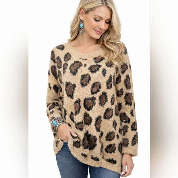 Altar’d State Leopard Print Fuzzy Sweater Size S/M Tan Brown Oversized Soft Knit - Picture 1 of 13